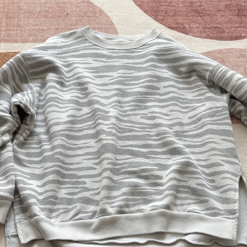 American Eagle Outfitters Gray Patterned Women's Sweater